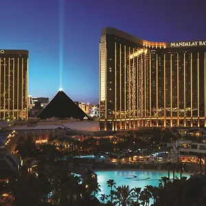 https://mandalay-bay-resort-and-casino-by-suiteness.las-vegashotels.net
